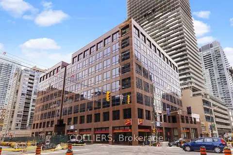 1 Eglinton Avenue E 400