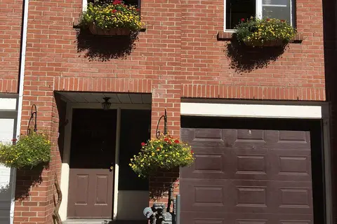 13 Portneuf Court