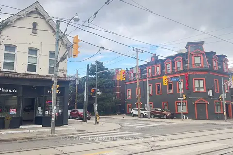 374 Dundas Street E