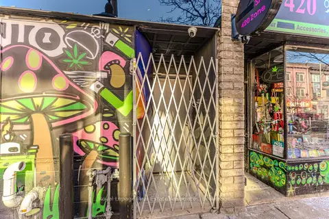 497 Bloor Street W 16 (3rd)