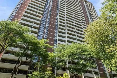 40 Homewood Avenue 2201
