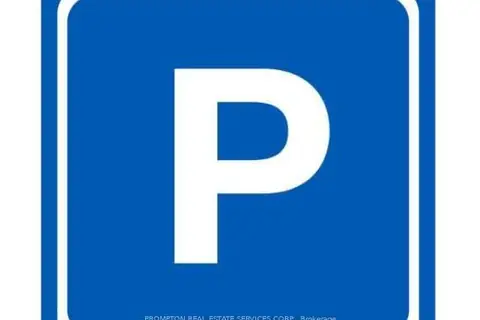 290 Adelaide Street W PARKING