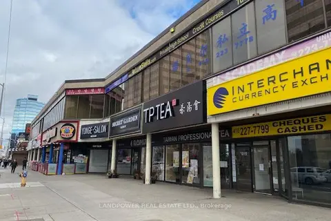 5635 Yonge Street 215
