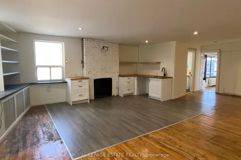 155 Richmond Street E