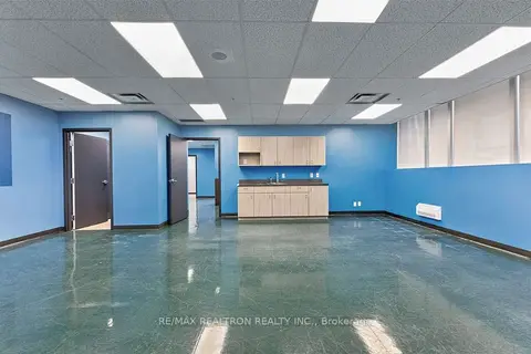 685 Sheppard Avenue E G03