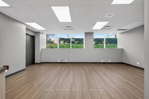 685 Sheppard Avenue E G07