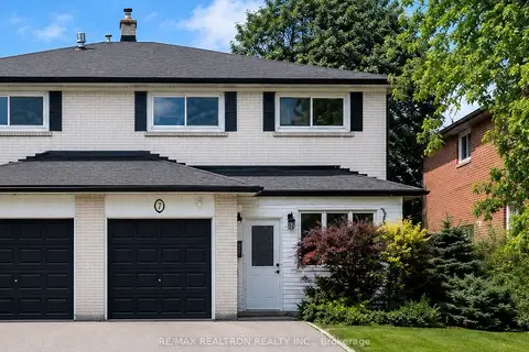 7 Fontainbleau Drive A