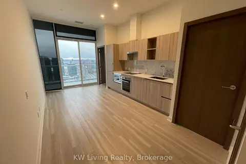 19 Bathurst Street 4202