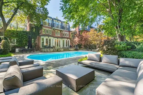 82 Chestnut Park Road