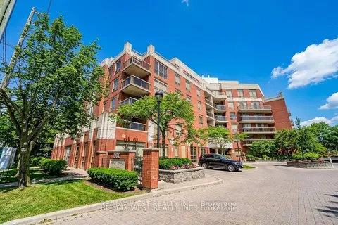 800 Sheppard Avenue W C3