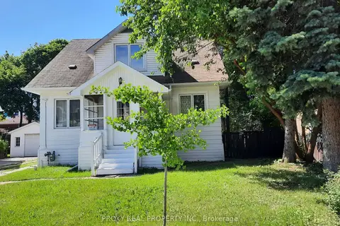205 Maplehurst Avenue E