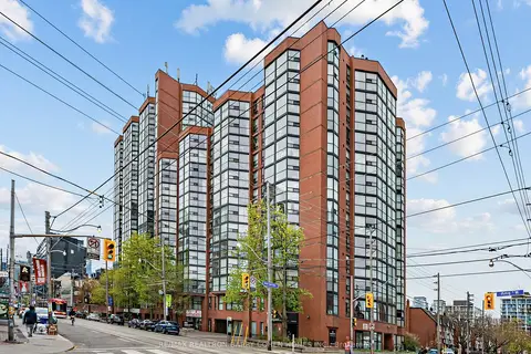 725 King Street W 303