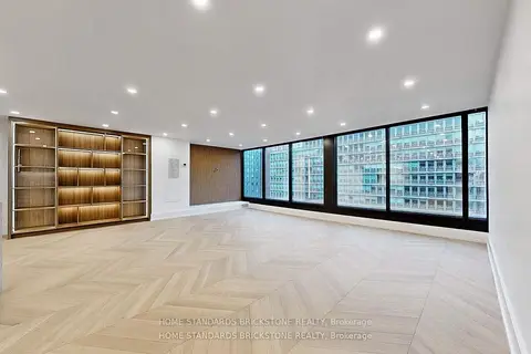 110 Bloor Street W 1009