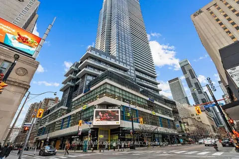 384 Yonge Street 120