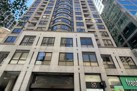 55 Bloor Street E 1702