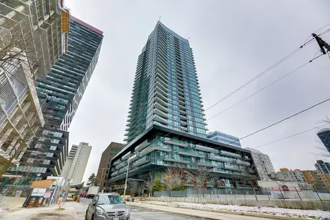 30 Roehampton Avenue 806
