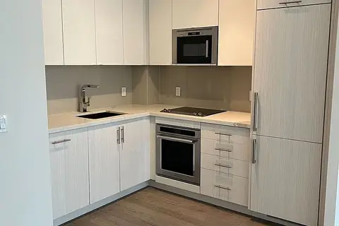 330 Richmond Street W 2809