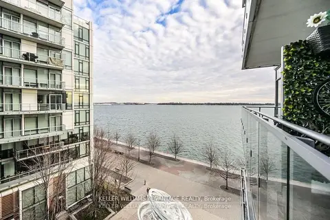 29 Queens Quay E 616