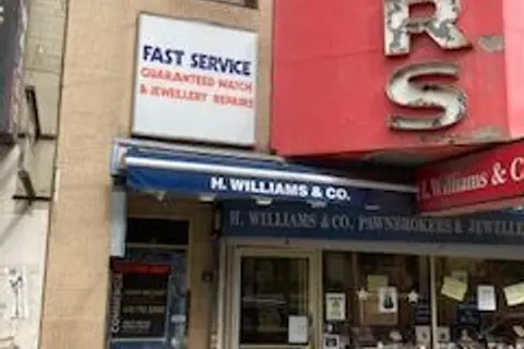 145 1/2 Church Street 3