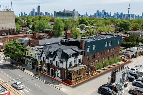 781 St. Clair Avenue W