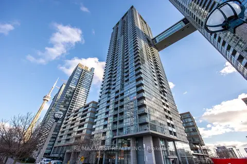 15 Iceboat Terrace 1106