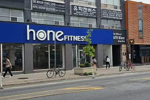670 Bloor Street W 203