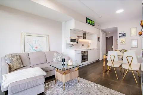 185 Roehampton Avenue 2512