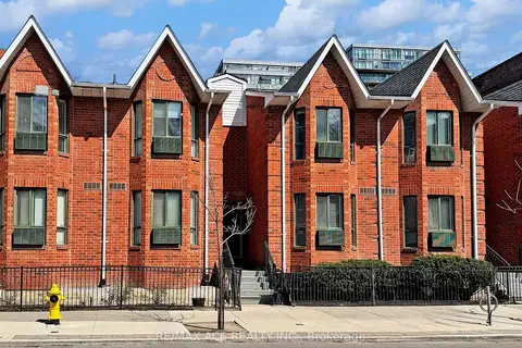 660B Wellington Street W 14