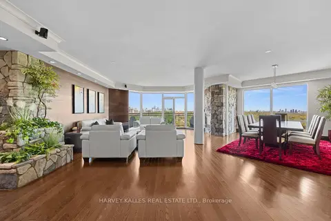 300 Bloor Street E 2701