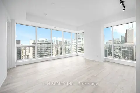 327 King Street W 4506