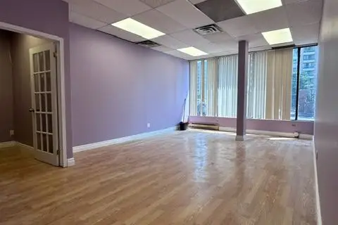 5635 Yonge Street 205