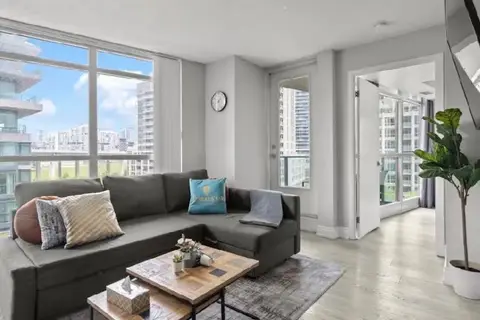 215 Fort York Boulevard 620