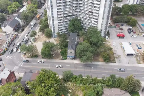 600 Parliament Street