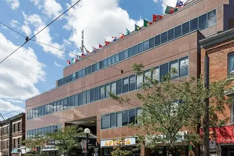 622 College Street 200