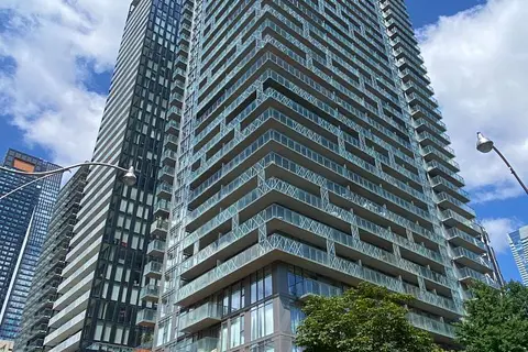 50 Wellesley Street E 3207