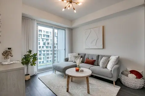 80 Vanauley Street 910