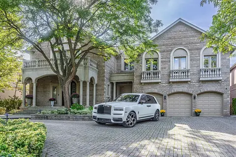 32 Arjay Crescent