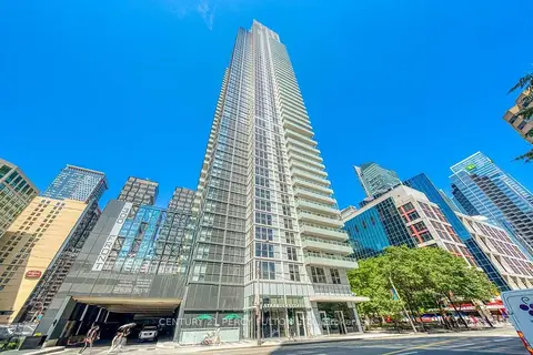 300 Front Street W 2811