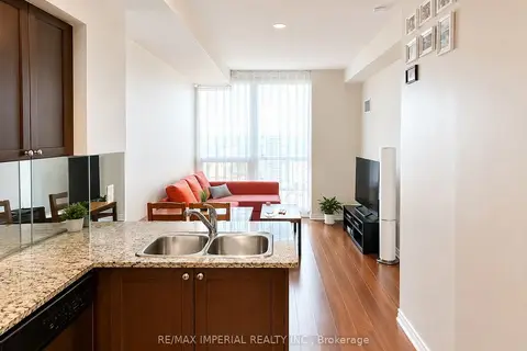 761 Bay Street 3304