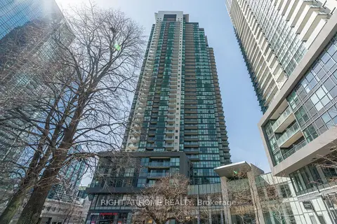 5162 Yonge Street LPH208