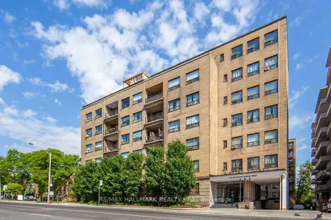 660 Eglinton Avenue W 408