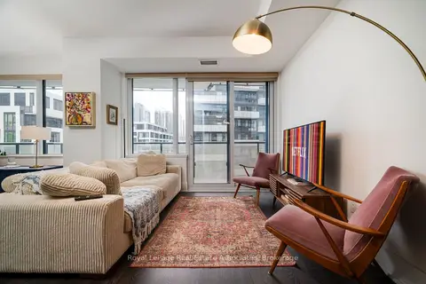 480 Front Street W 1206