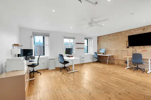 412 Bloor Street W 301