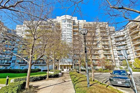 650 Lawrence Avenue W 915