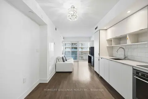 89 McGill Street 703