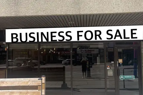 5460 Yonge Street 102