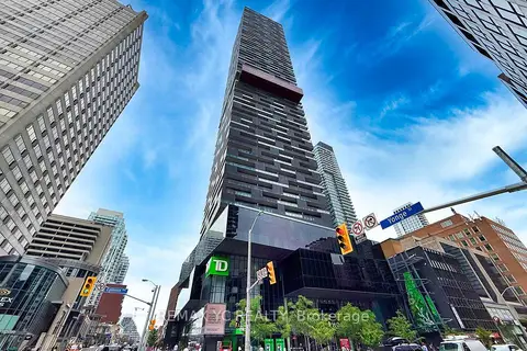 8 Eglinton Avenue E 4812