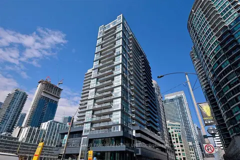 352 Front Street W 1711
