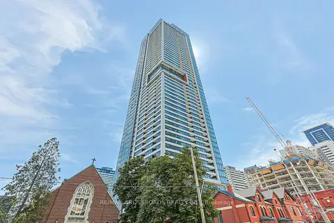 609 Sherbourne Street 1204