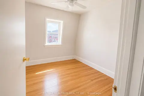 502 Queen Street E